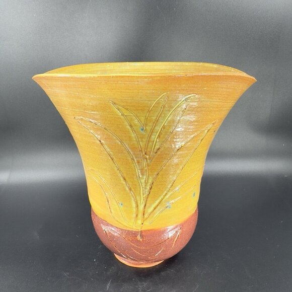 Vintage Oval Hand Made Studio Pottery Vase Etched RedWare Pottery Vessel Vase - Picture 16 of 16